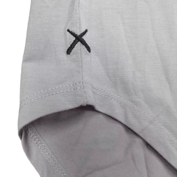 NWT Cuts Clothing Elongated PYCA Pro Short Sleeve Tee Crew Neck Granite Medium - Picture 4 of 9